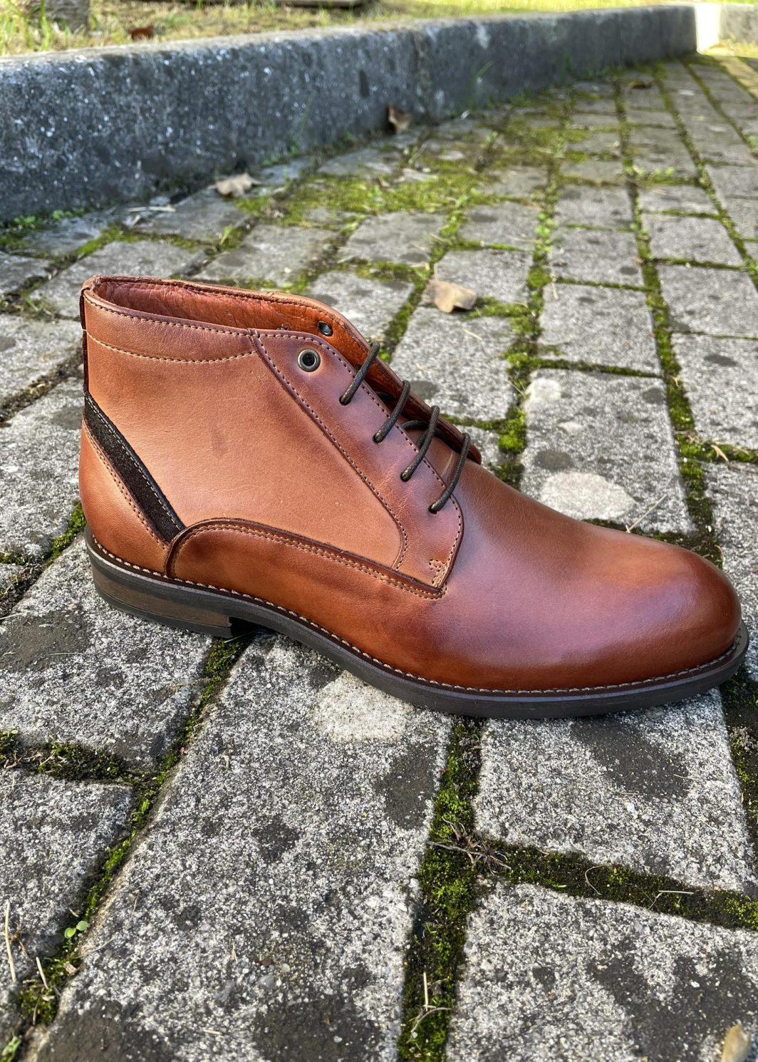 bota mv camel