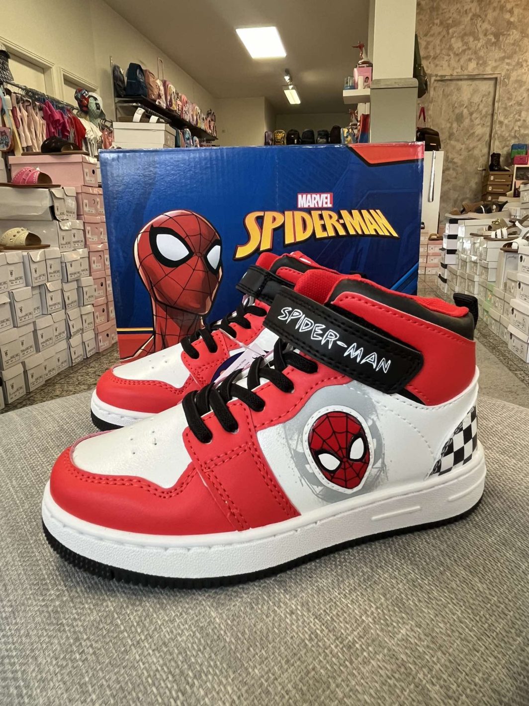 sapatilha bota spiderman