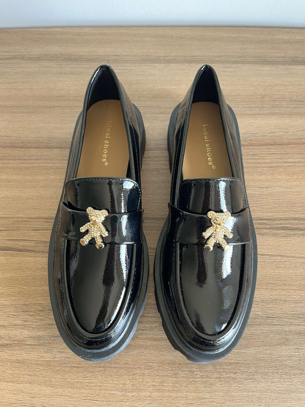 loafer preto envernizado