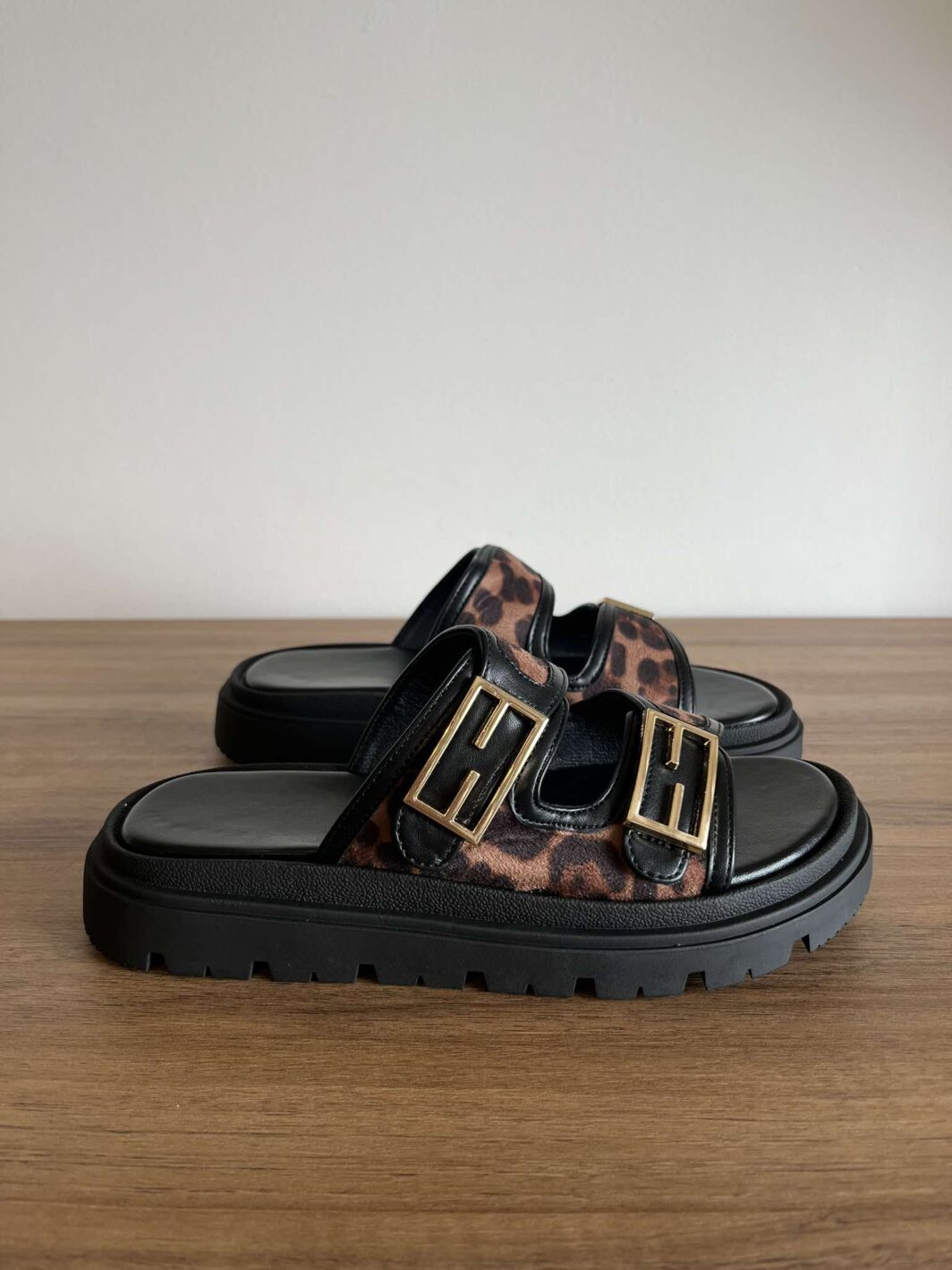 Chinelo Animal Print - Image 5
