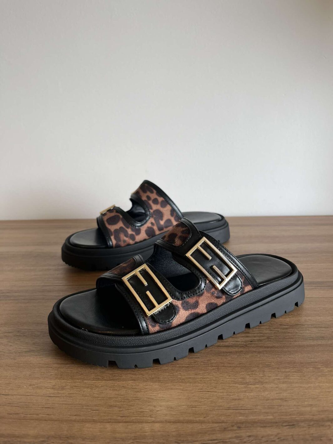 Chinelo Animal Print - Image 2