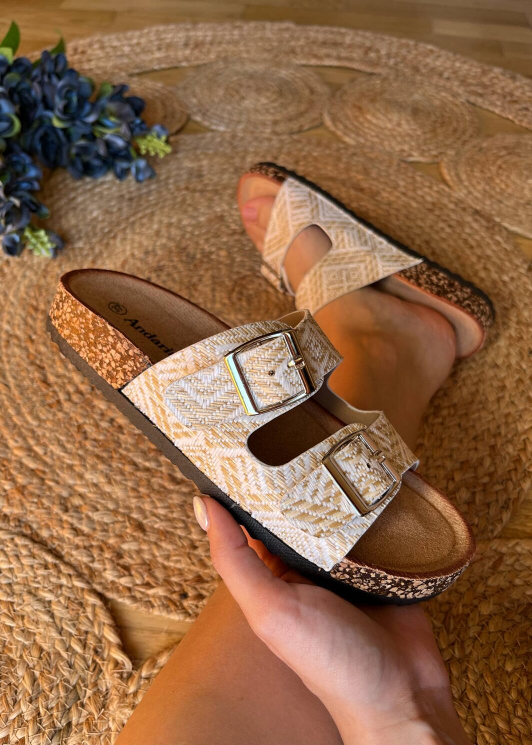 Chinelo Fivelas Ráfia