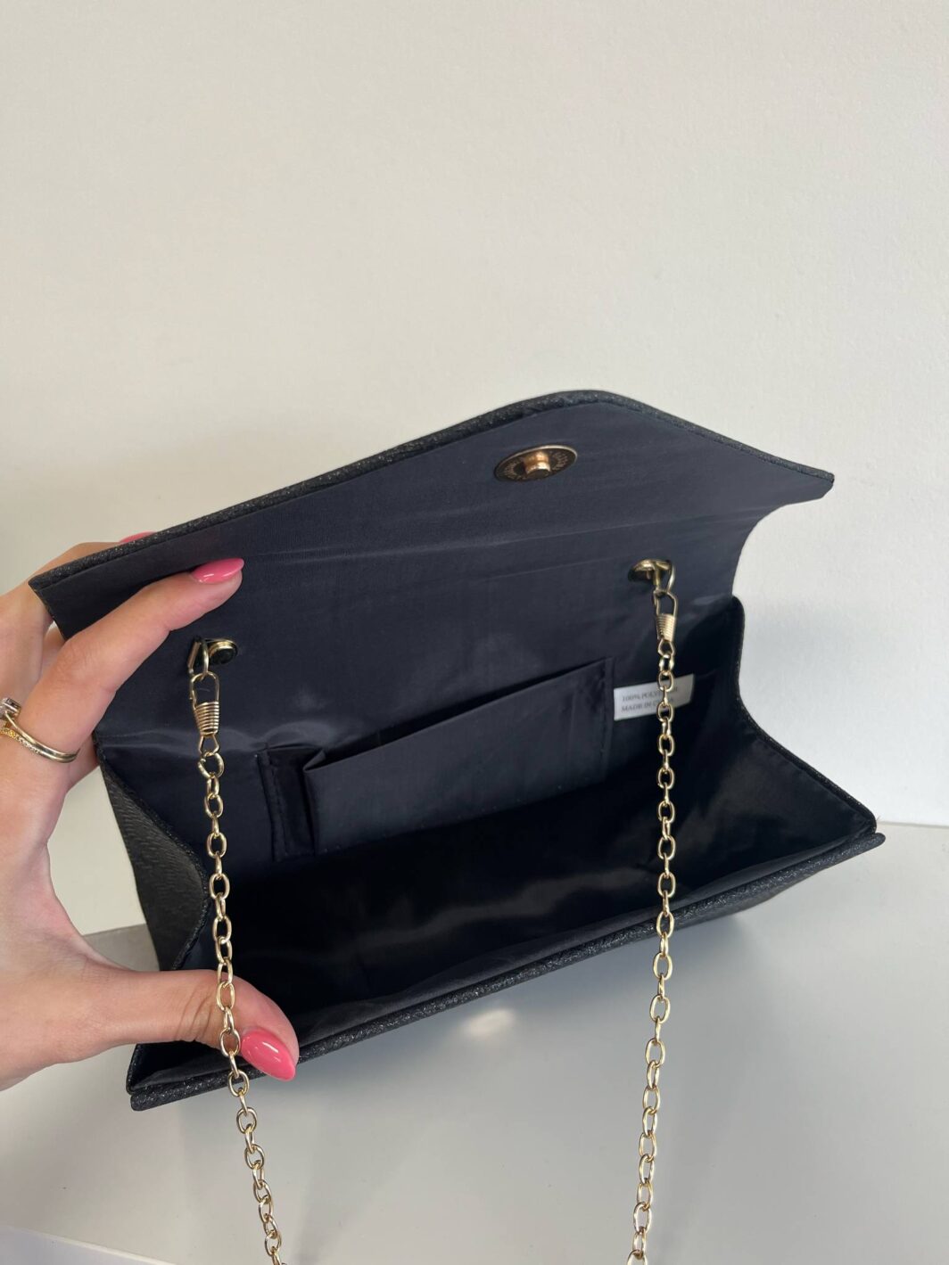 Pochete preto