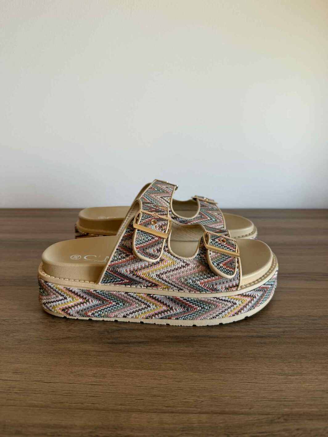 Chinelo Tribal Plataforma - Bege
