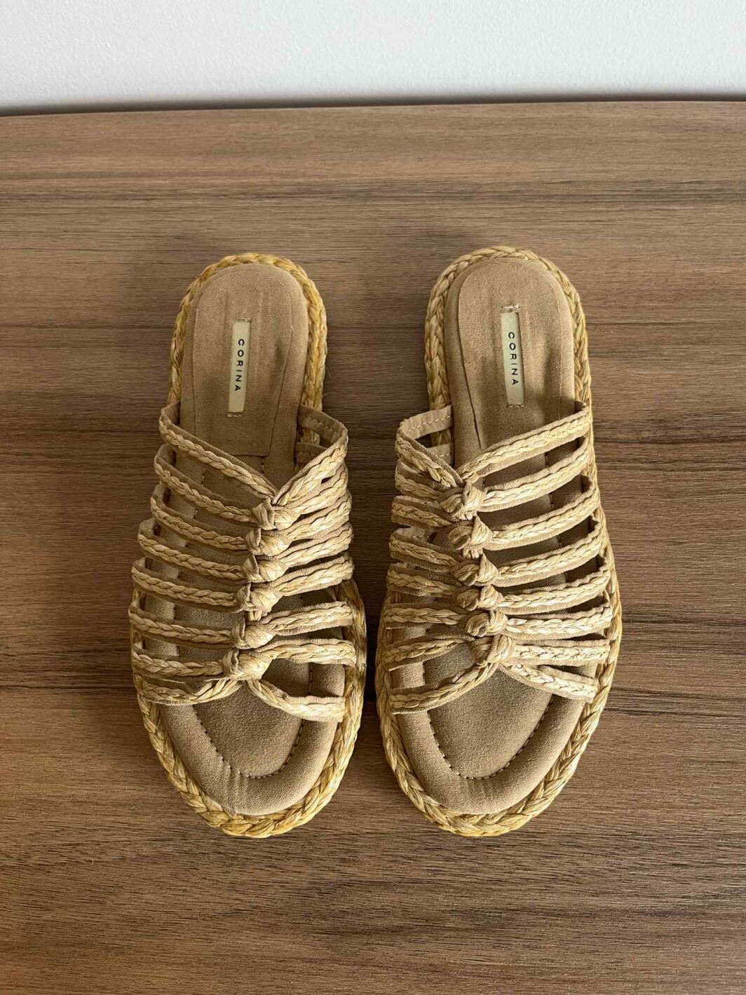 Chinelo Corina Ráfia