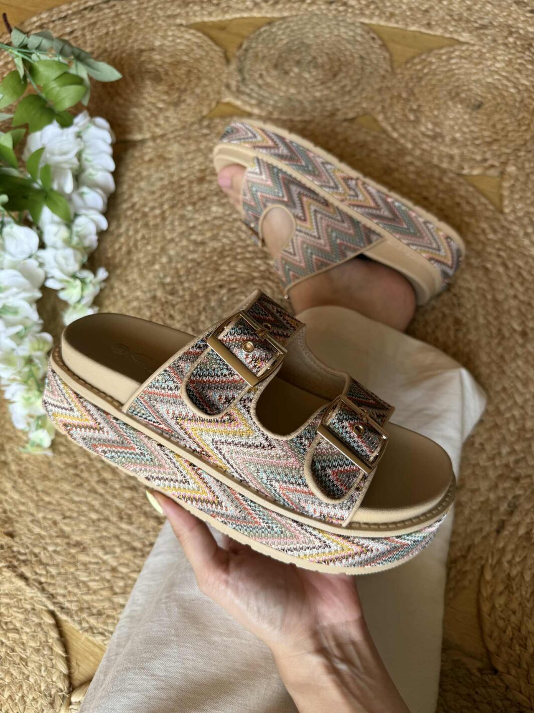 Chinelo Tribal Plataforma - Bege