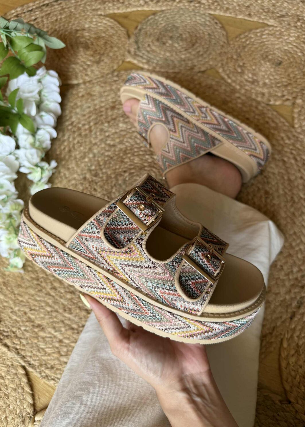 Chinelo Tribal Plataforma - Bege
