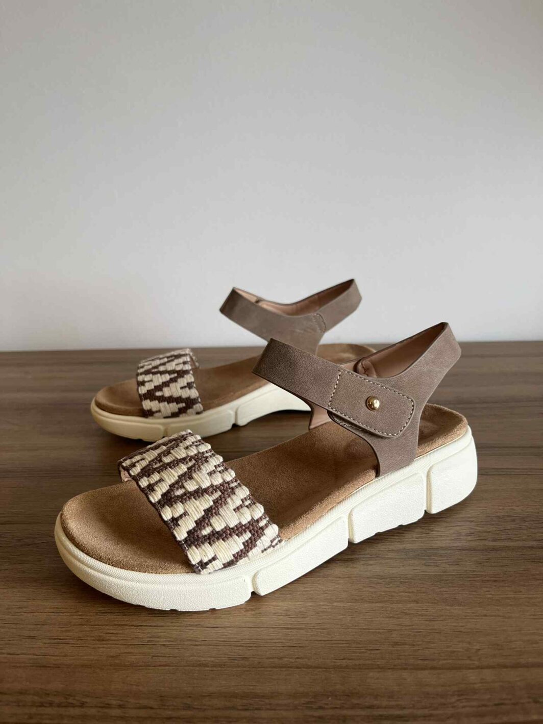 Sandália Confort Velcro- Khaki