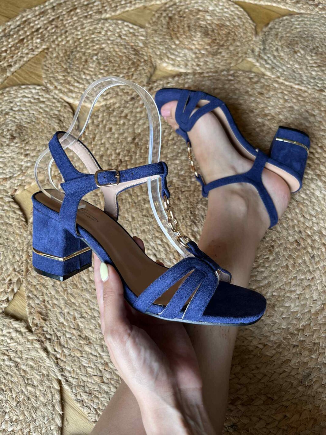 Sandália de salto azul