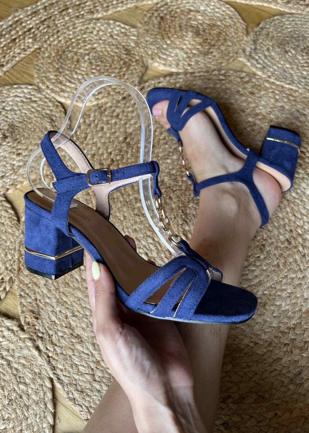 Sandália de salto azul