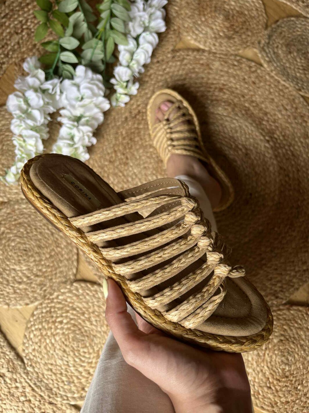 Chinelo Corina Ráfia