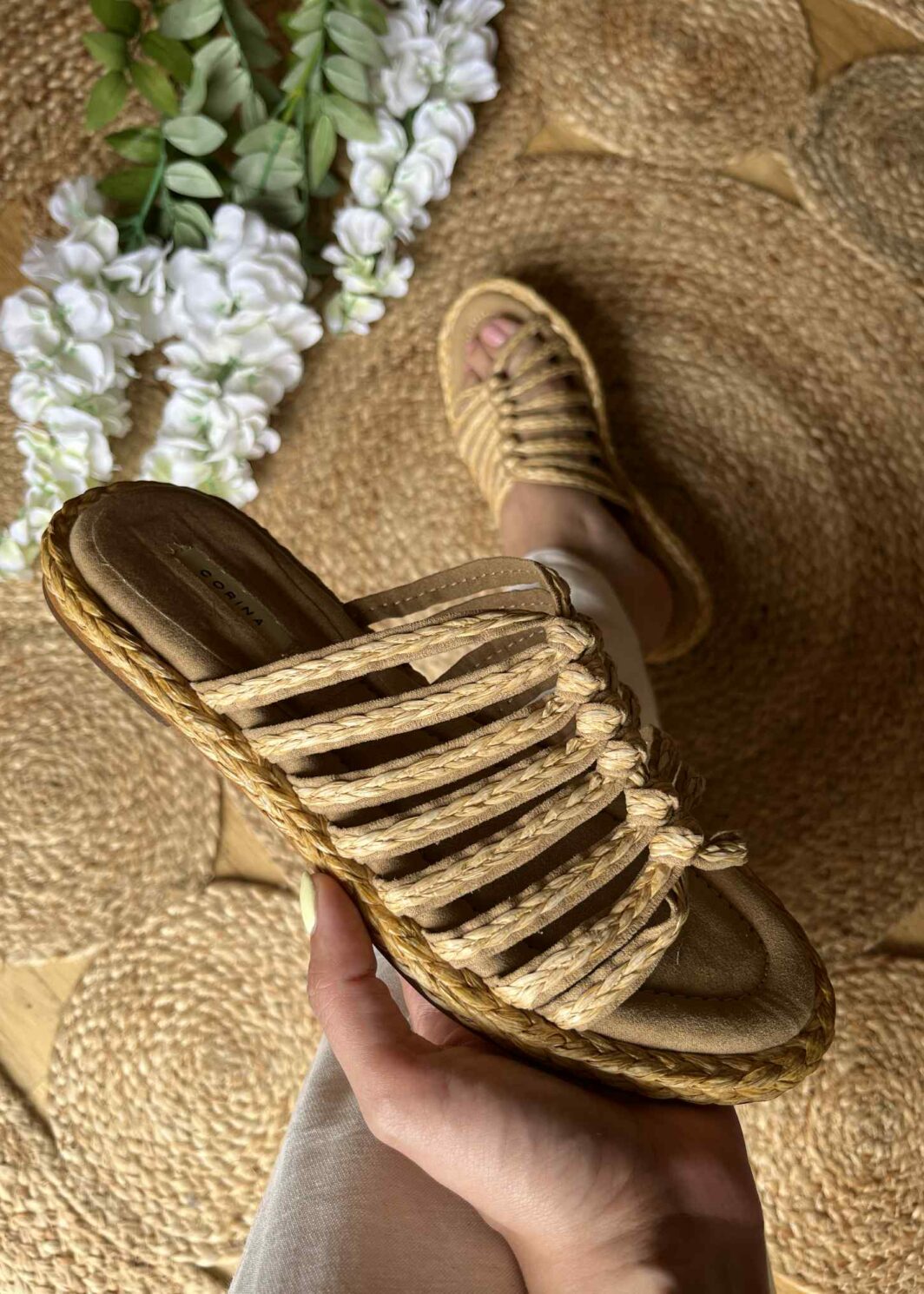 Chinelo Corina Ráfia