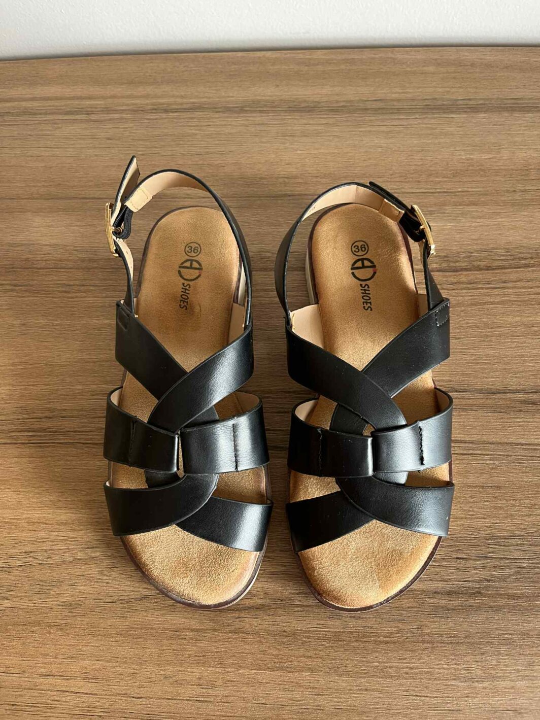 Sandália Cruzada Conforto - Preto