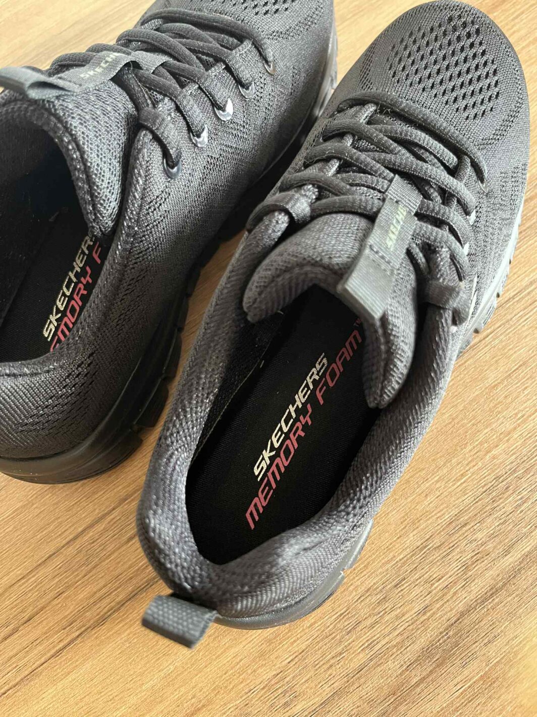 Skechers Graceful - Get Connected