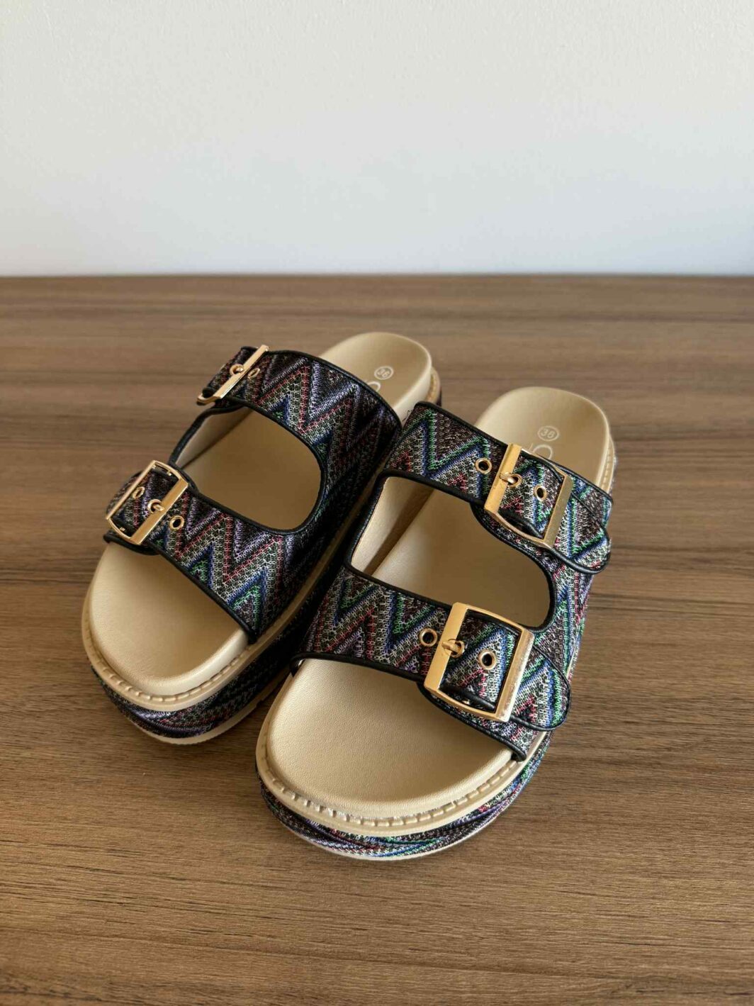 Chinelo Tribal Plataforma - Preto