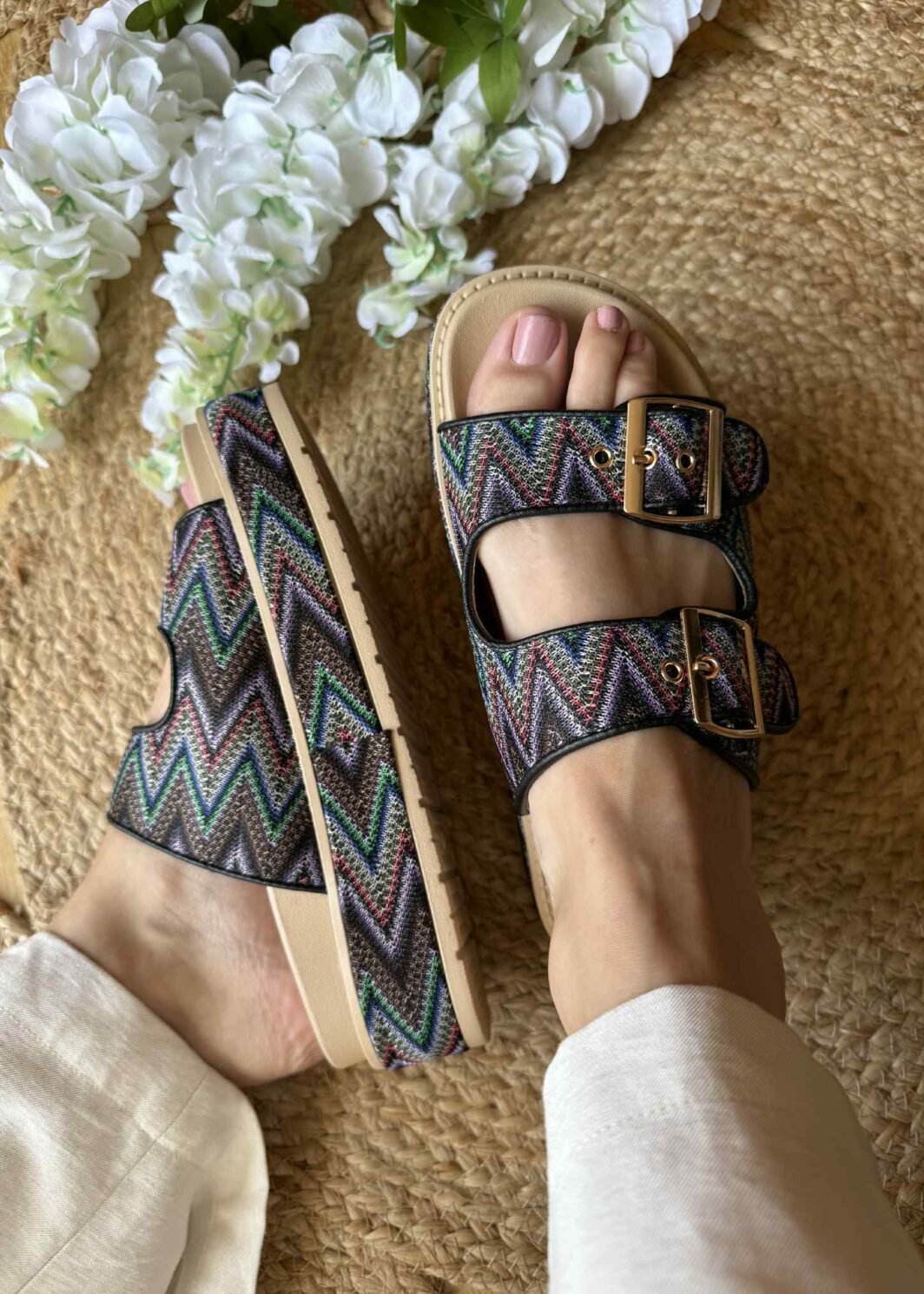 Chinelo Tribal Plataforma - Preto