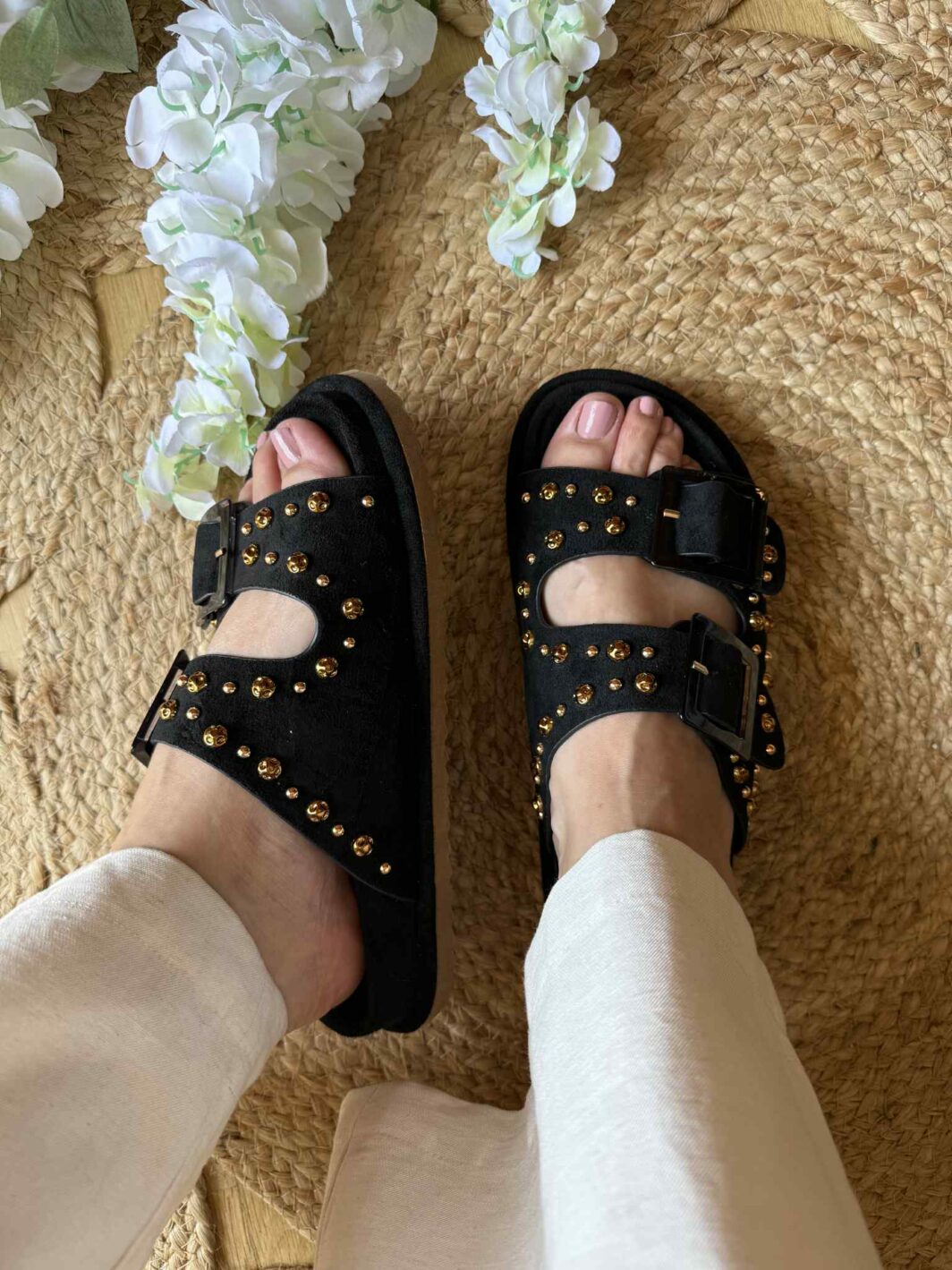 Chinelo Soft com Tachas - Preto