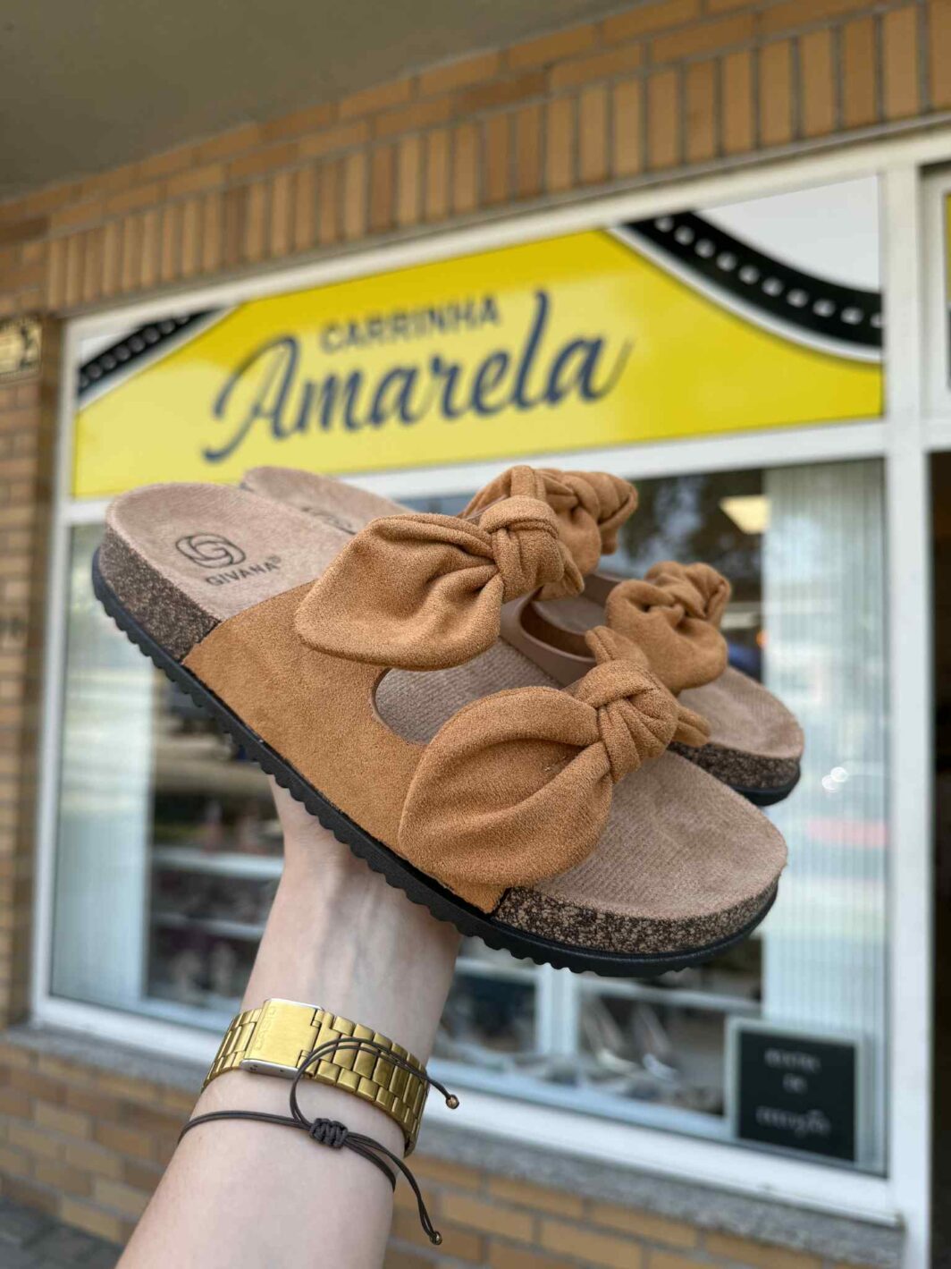 Chinelo Lacinhos Givana - Camel