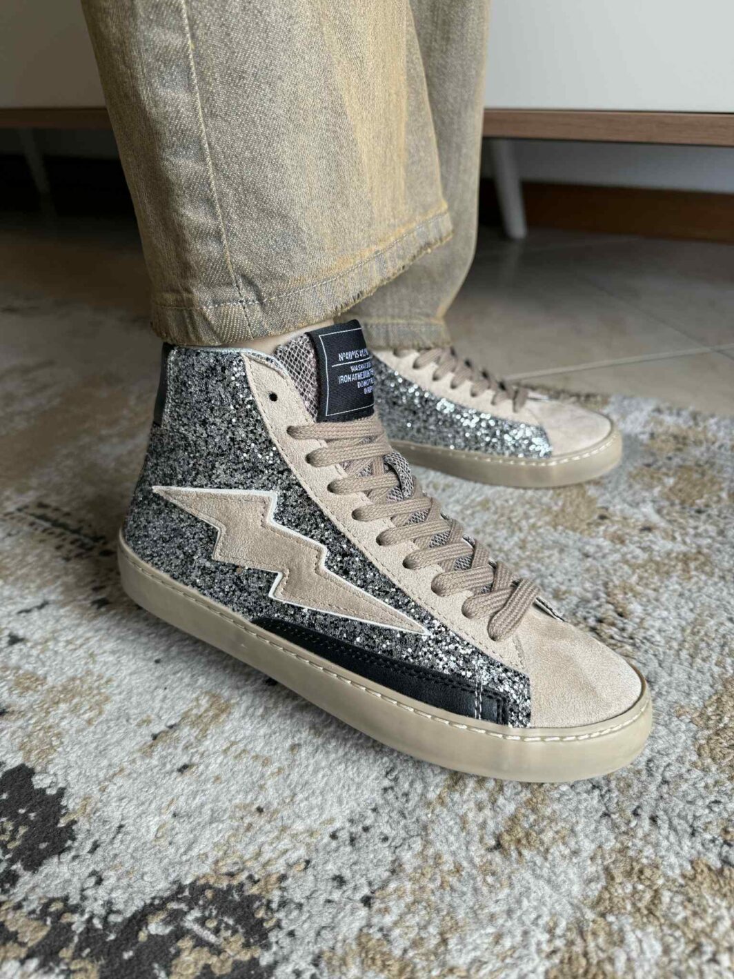 Ténis Bota Corina Lightning - Prata