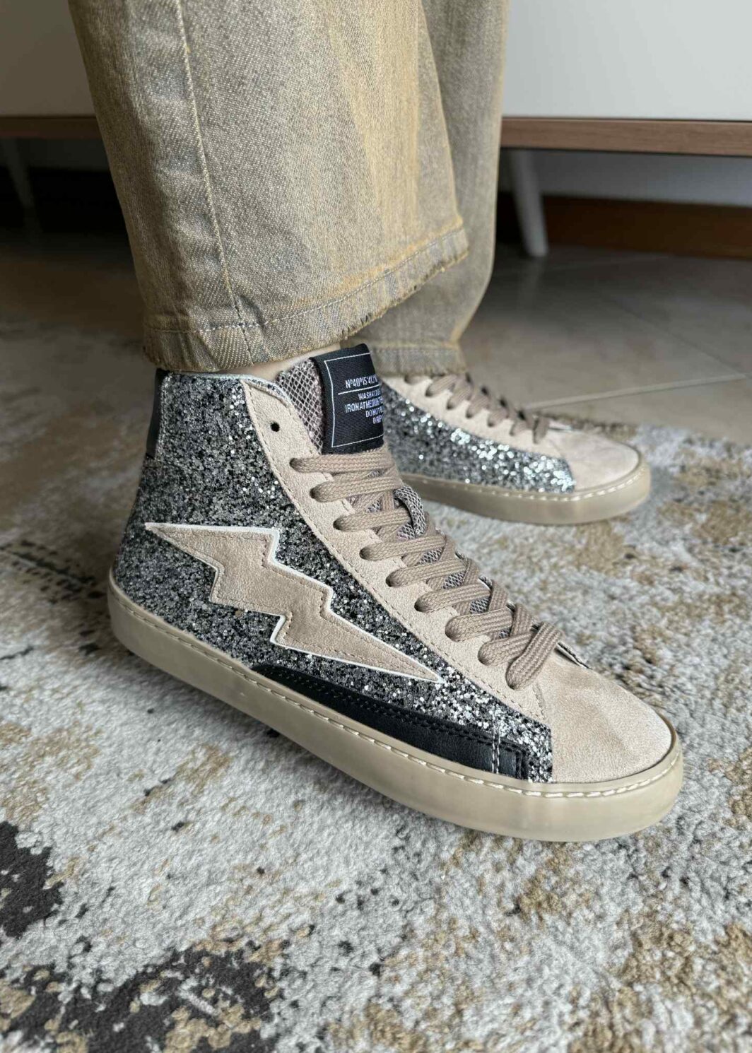 Ténis Bota Corina Lightning - Prata