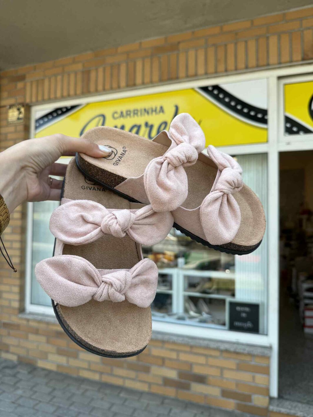 Chinelo Lacinhos Givana - Rosa