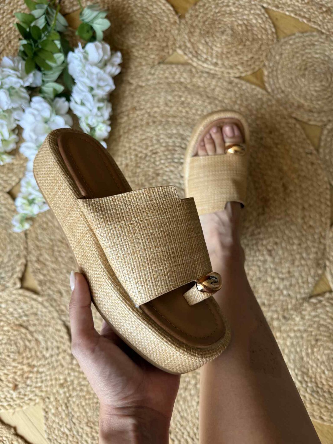 Chinelo Ráfia Gold Ring