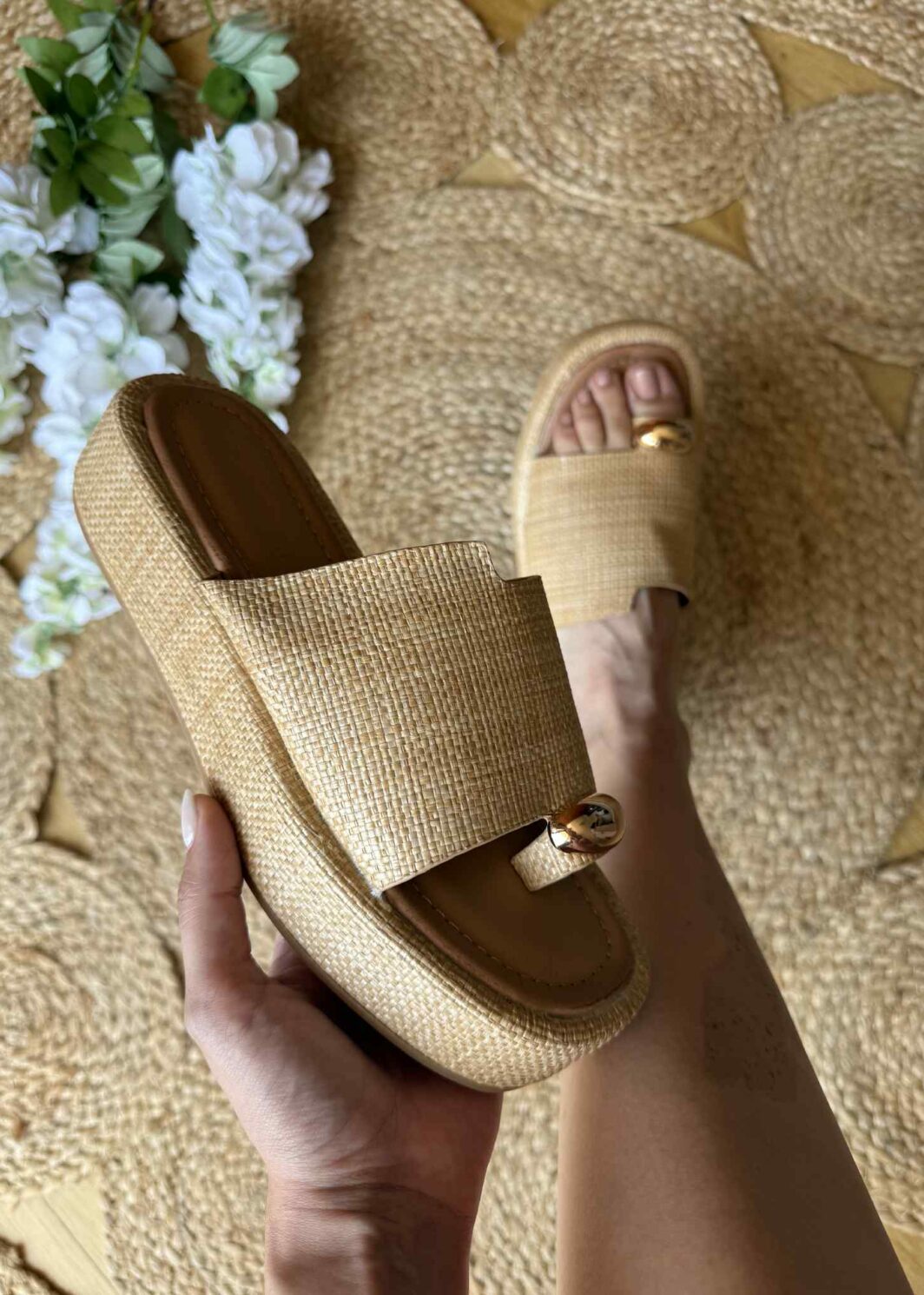 Chinelo Ráfia Gold Ring