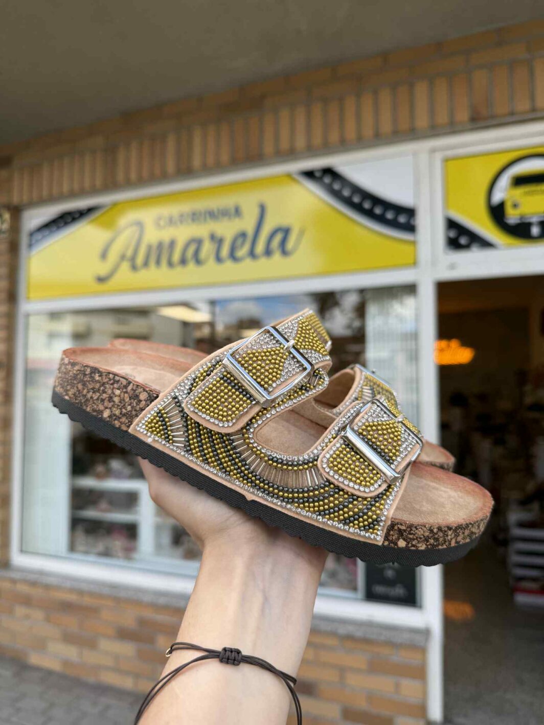 Chinelo Missangas - Dourado