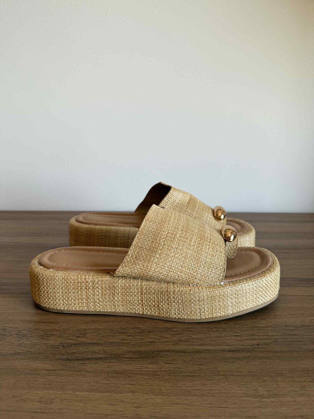 Chinelo Ráfia Gold Ring