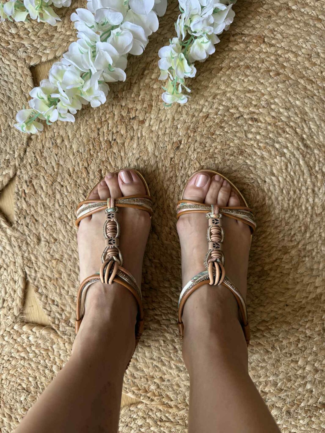 Sandália almofadada missangas - Camel