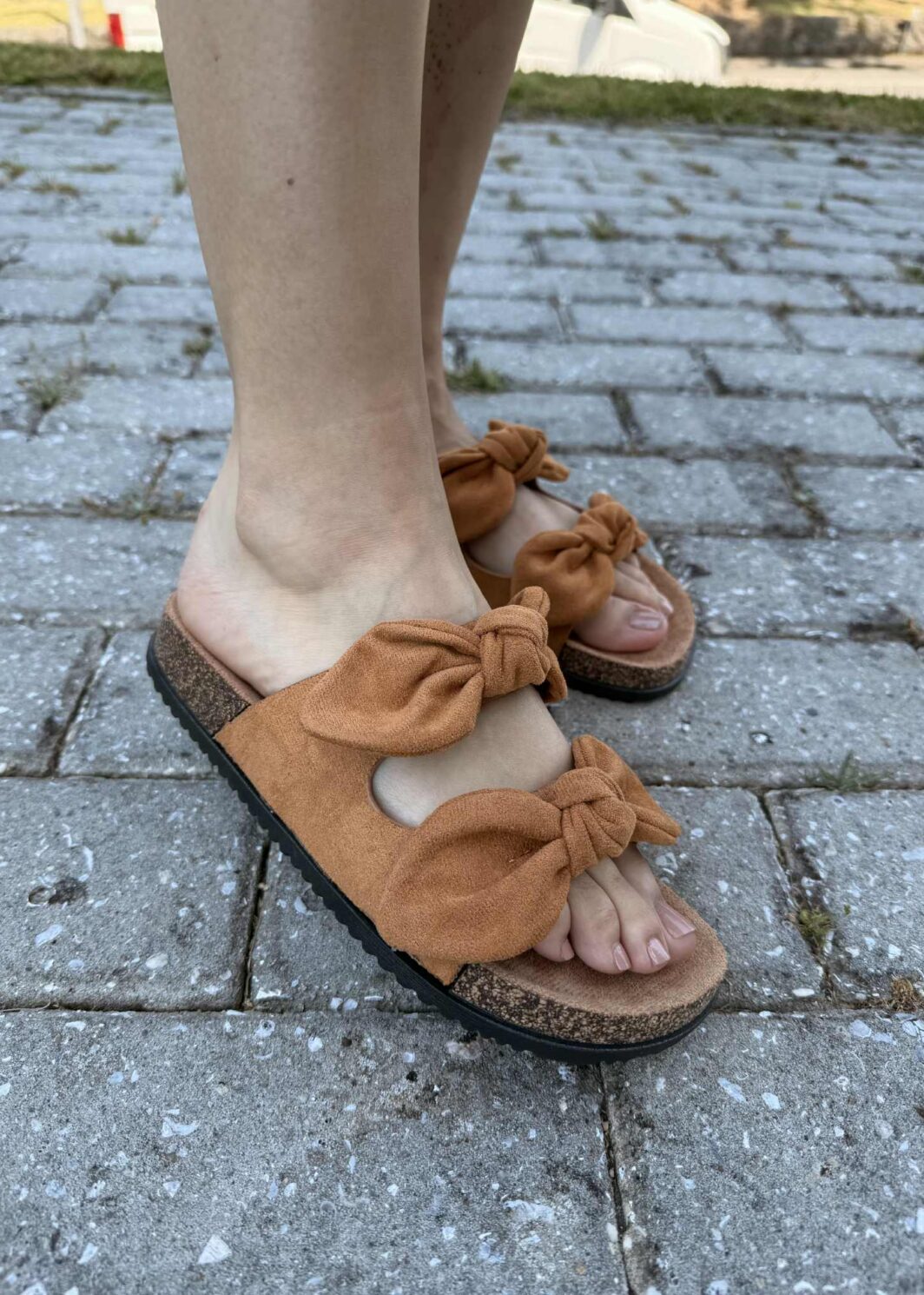 Chinelo Lacinhos Givana - Camel