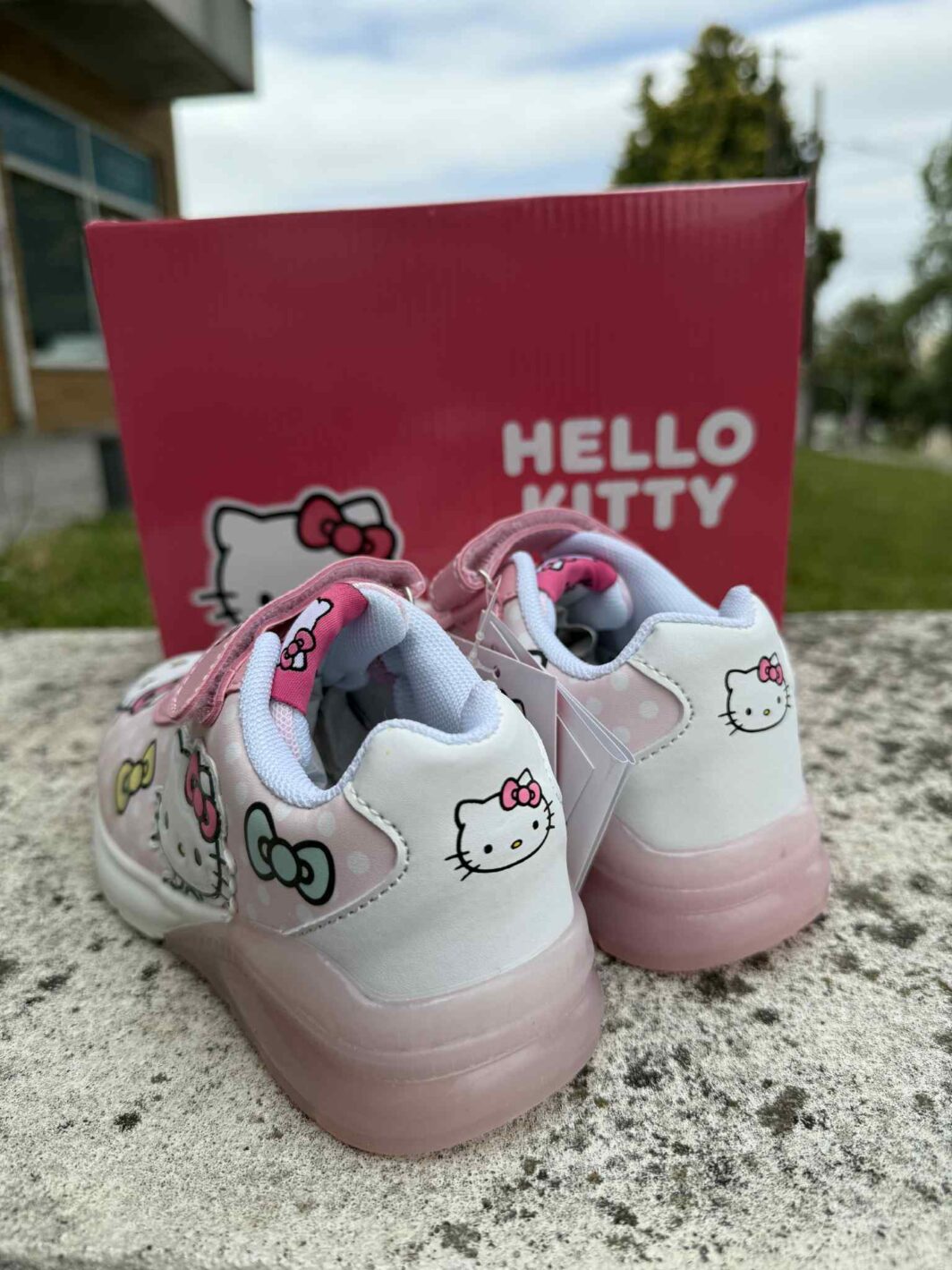 SAPATILHA SOLA TPR COM LUZES HELLO KITTY