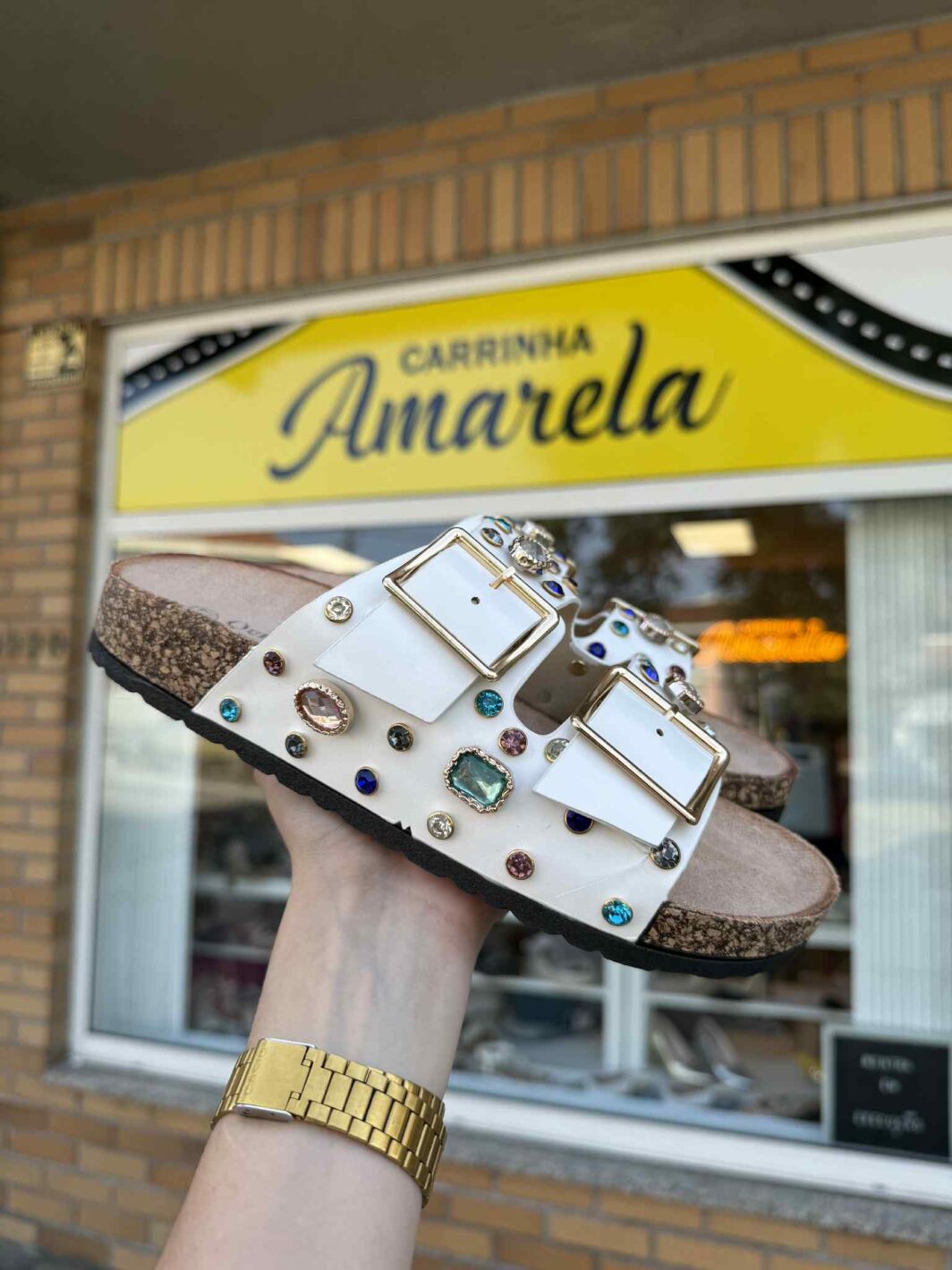 Chinelo Fivelas Rhinestones - Branco