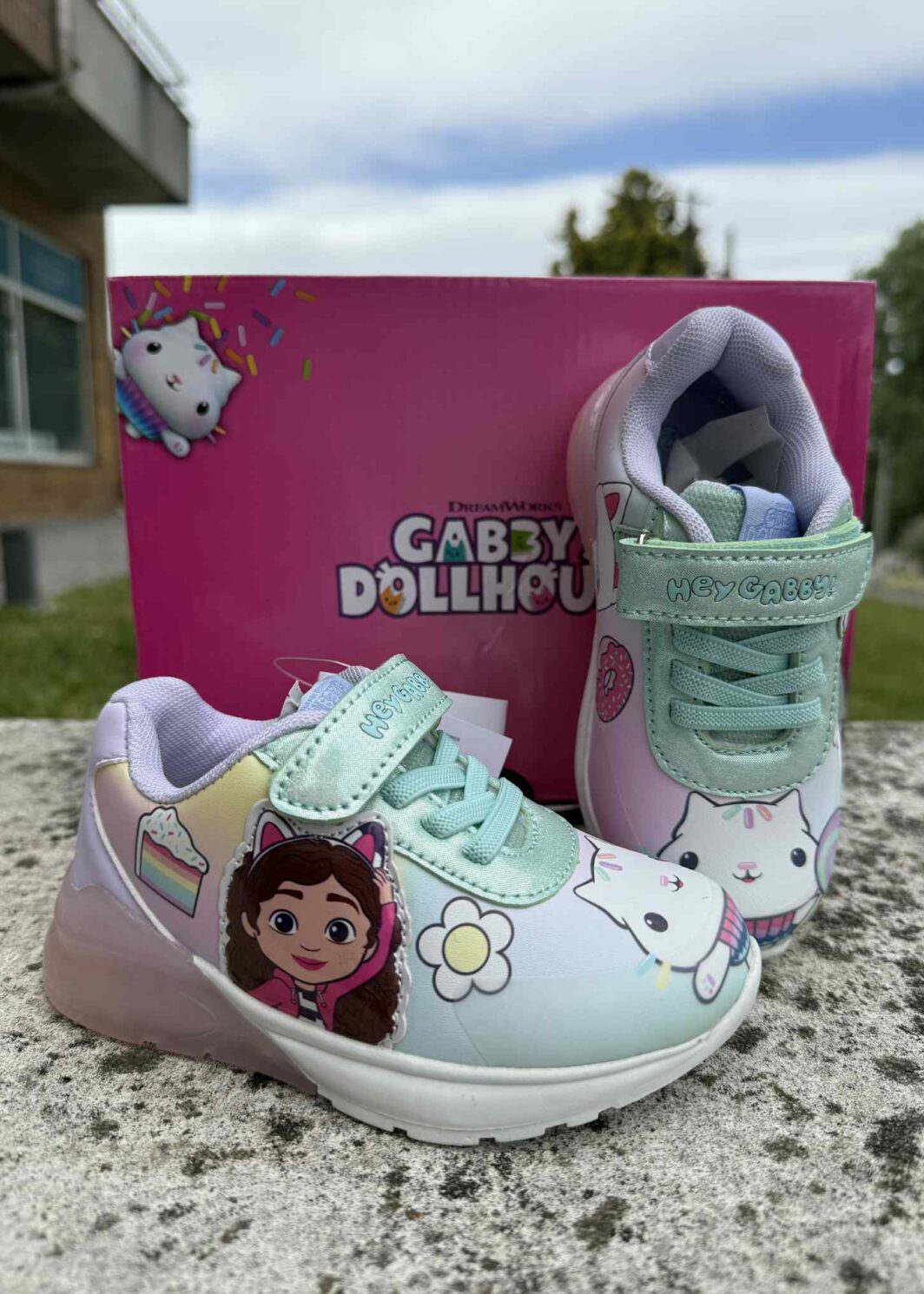 SAPATILHA SOLA TPR COM LUZES GABBY´S DOLLHOUSE