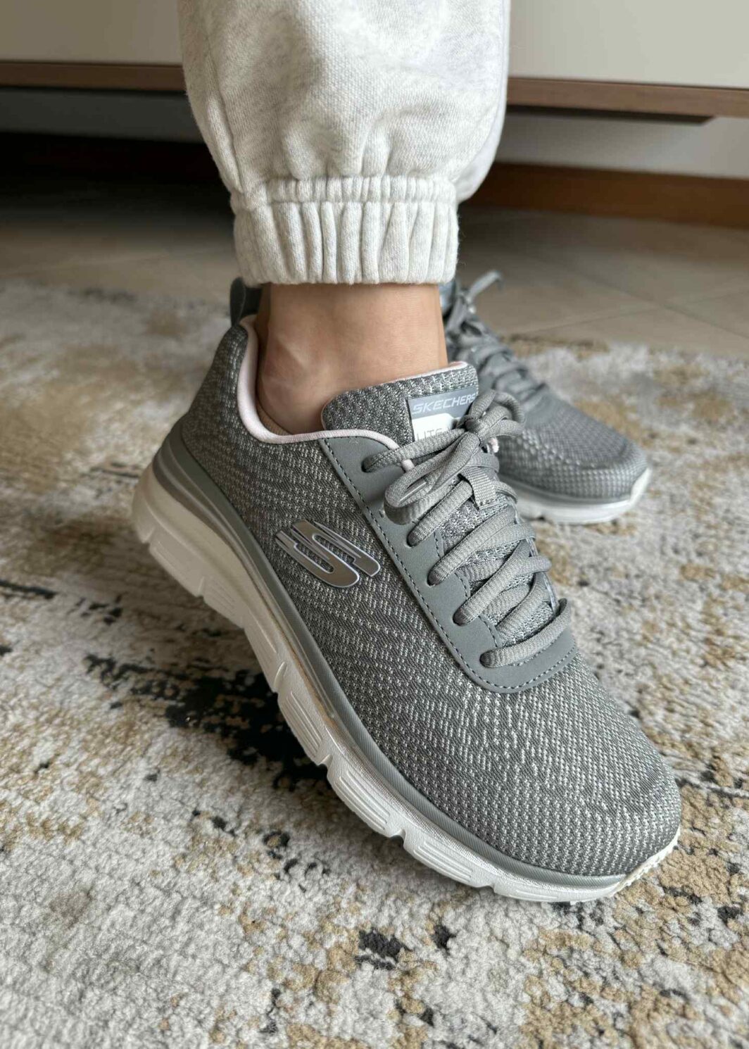 Skechers Fashion Fit - Bold Boundaries