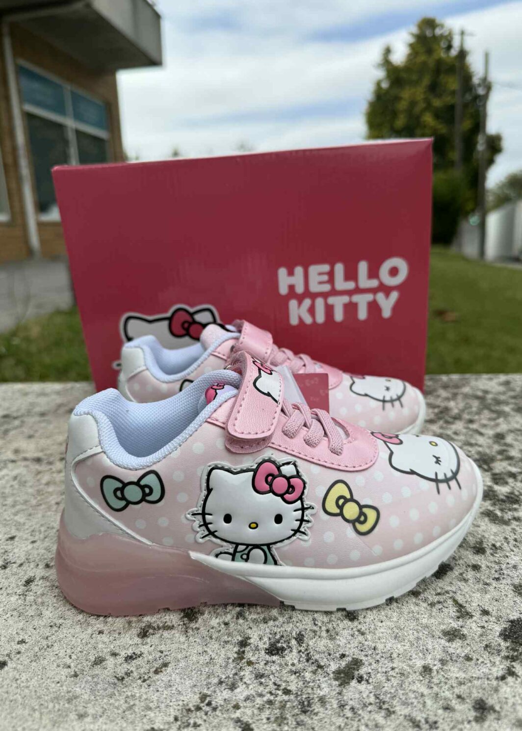 SAPATILHA SOLA TPR COM LUZES HELLO KITTY