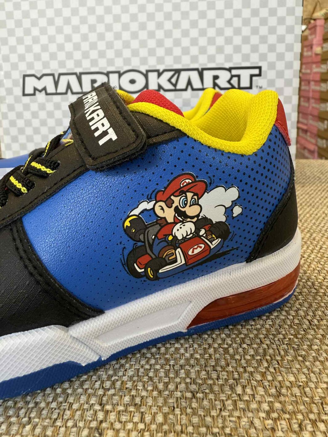 Sapatilha Mario Kart com Luzes