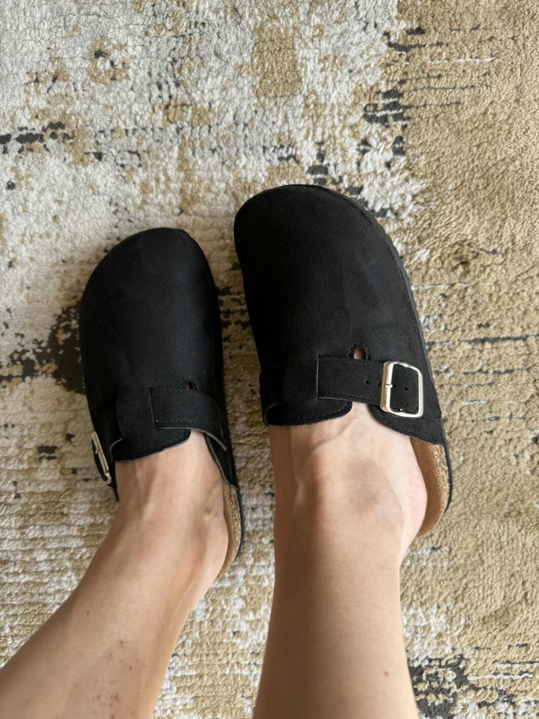 Clogs com fivela - Preto