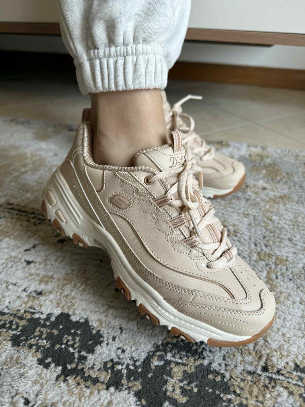 Skechers D'Lites Natural