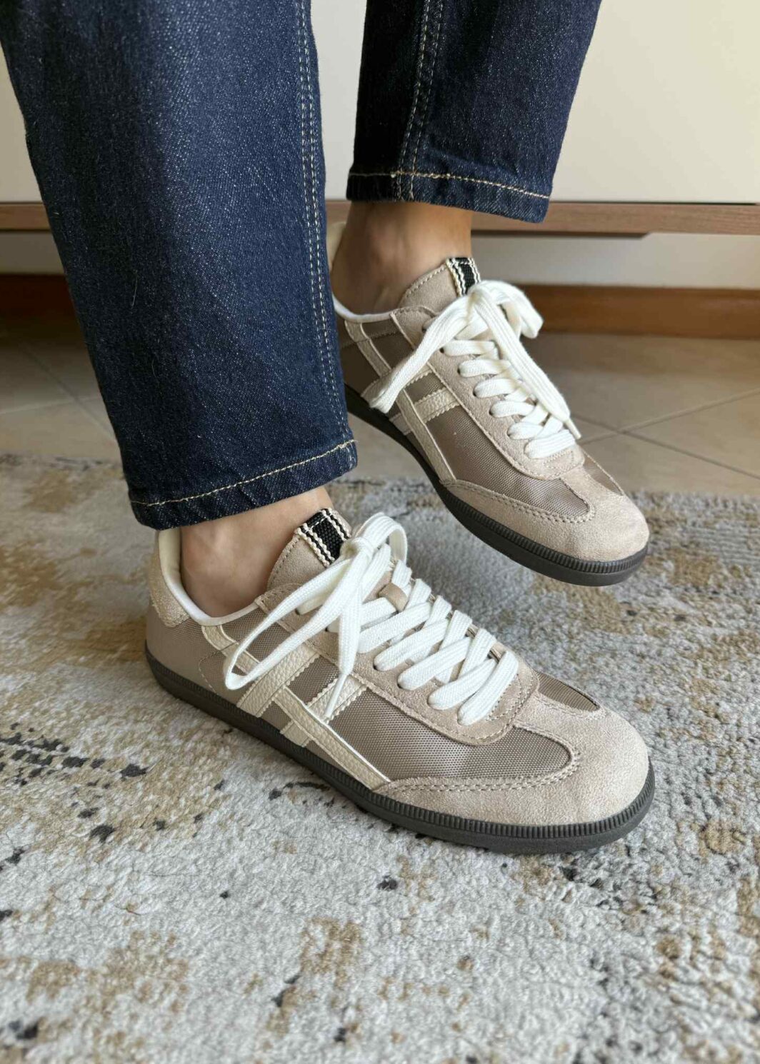 Ténis Corina Satin Khaki&White