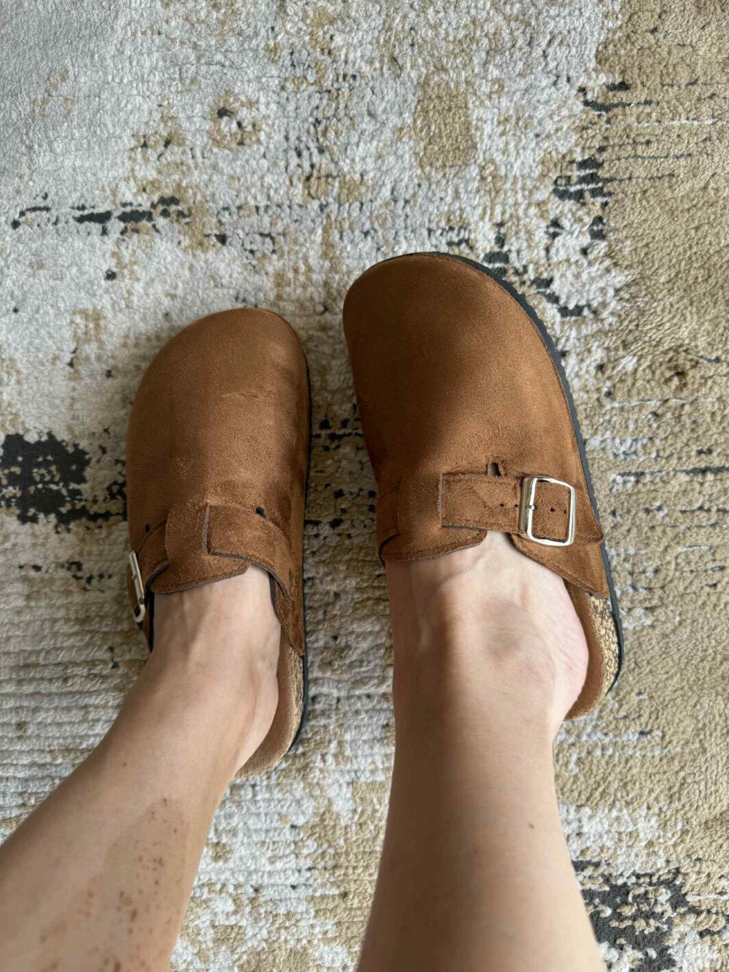 Clogs com fivela - Camel