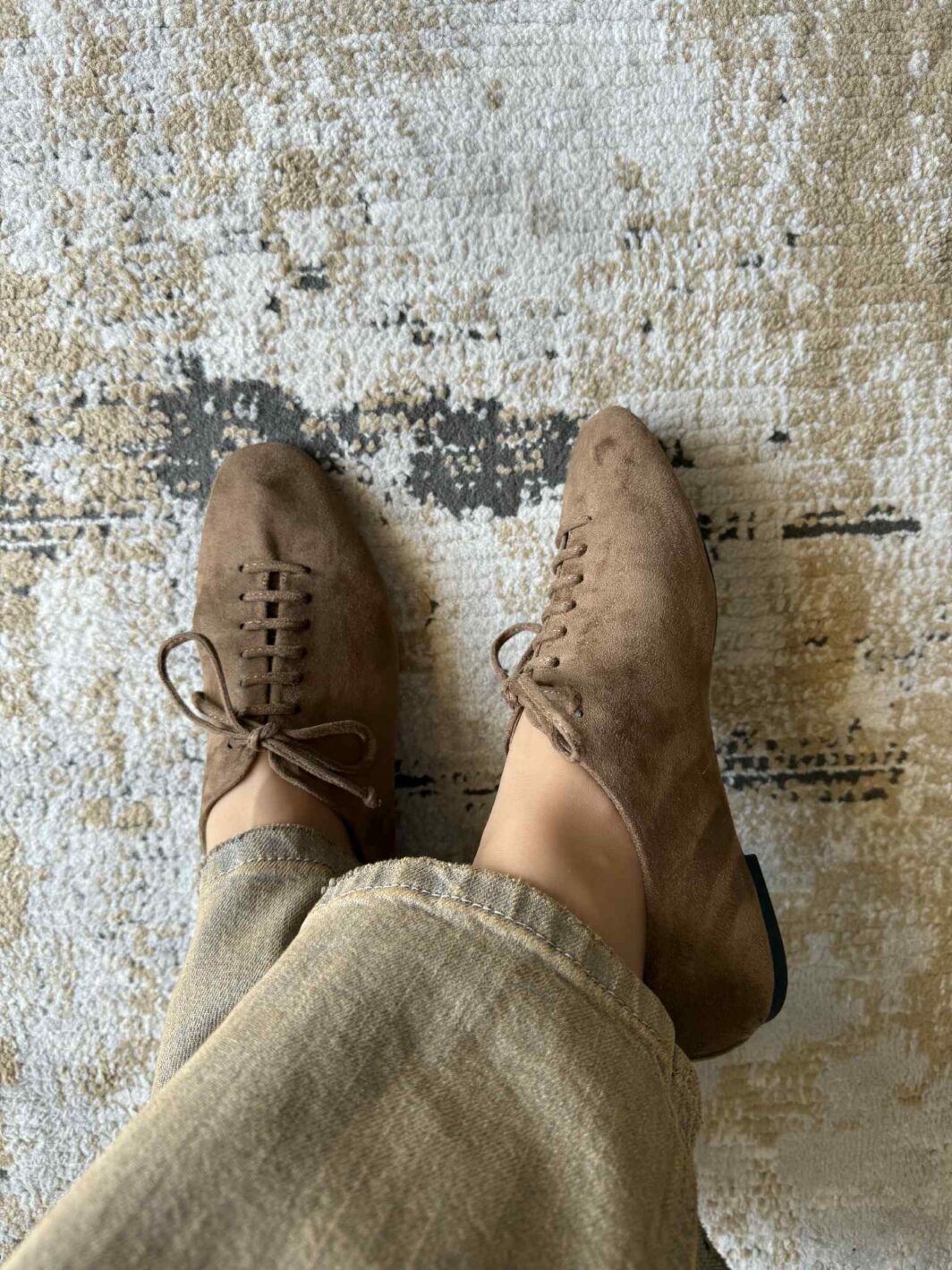 Sapato raso com cordões Corina - Camel