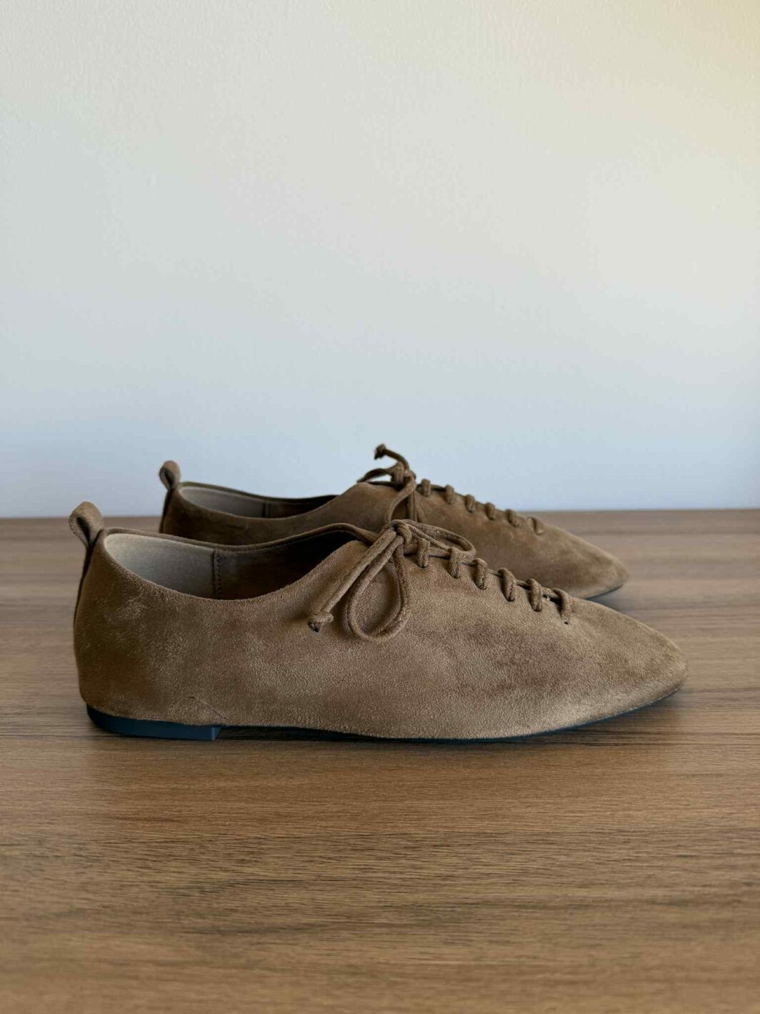 Sapato raso com cordões Corina - Camel
