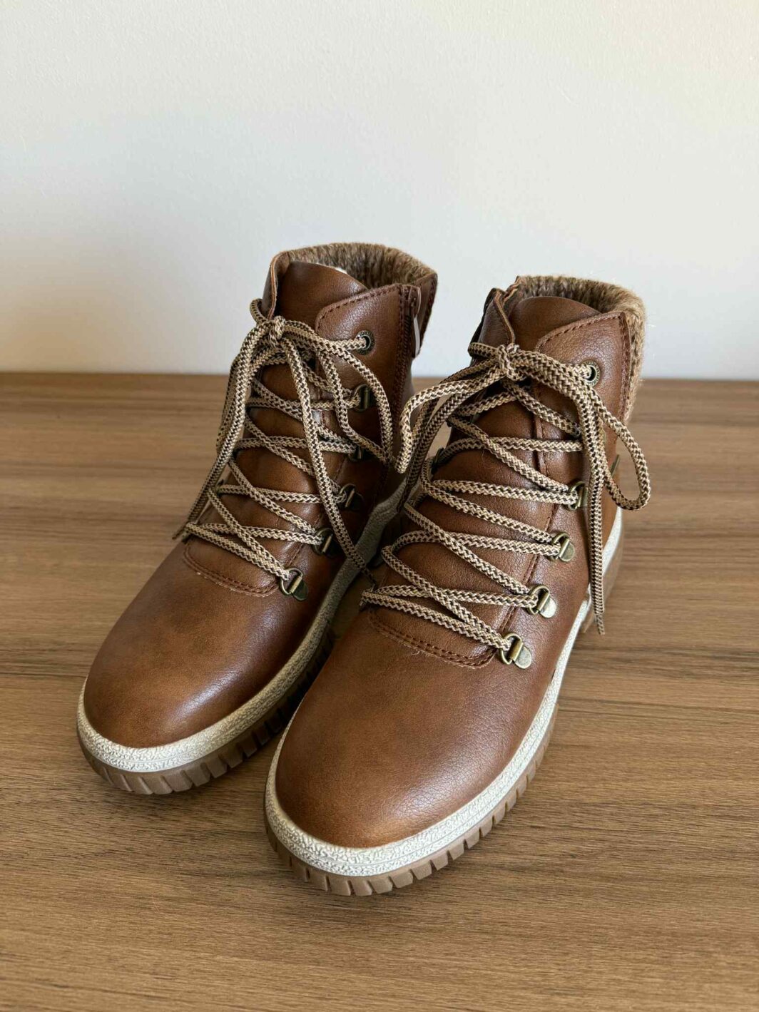 Bota Estilo Montanha Camel