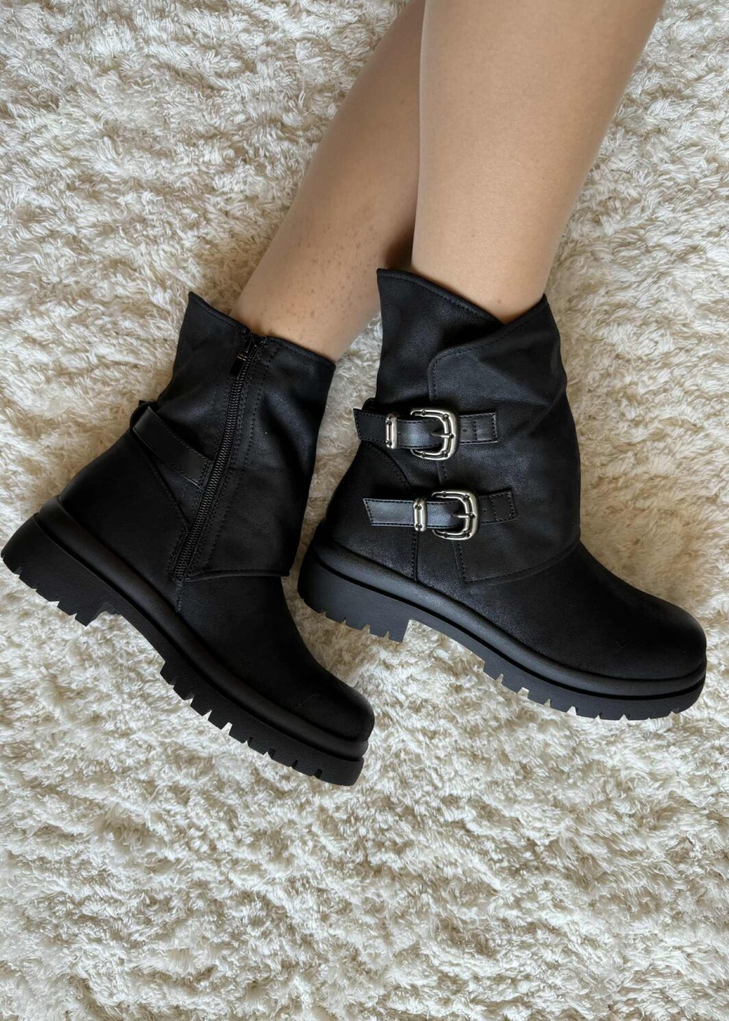 Bota Bulky Fivelas - Preto