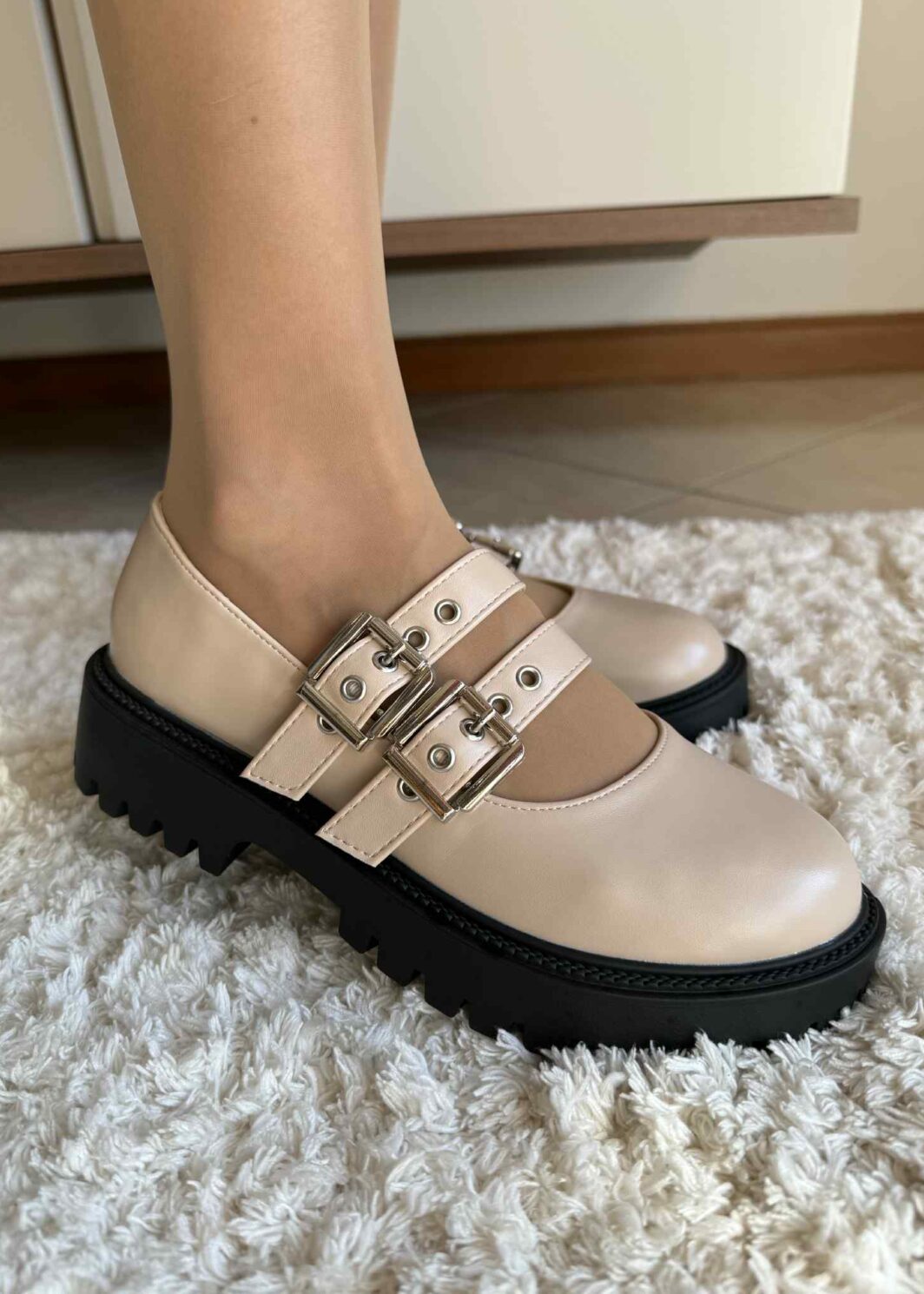 Loafer Fivelas - Bege
