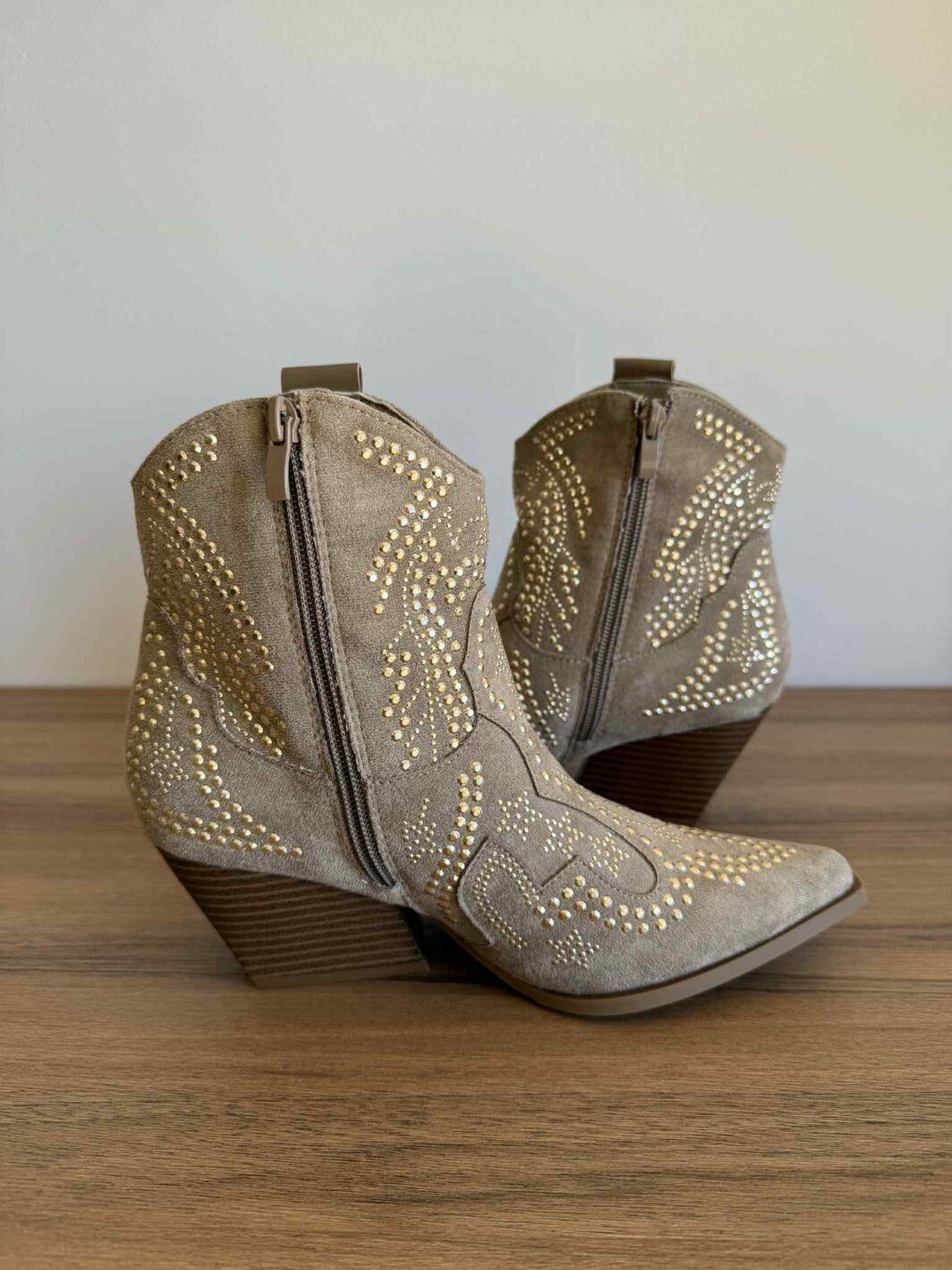 Botim Texana Tachas Khaki