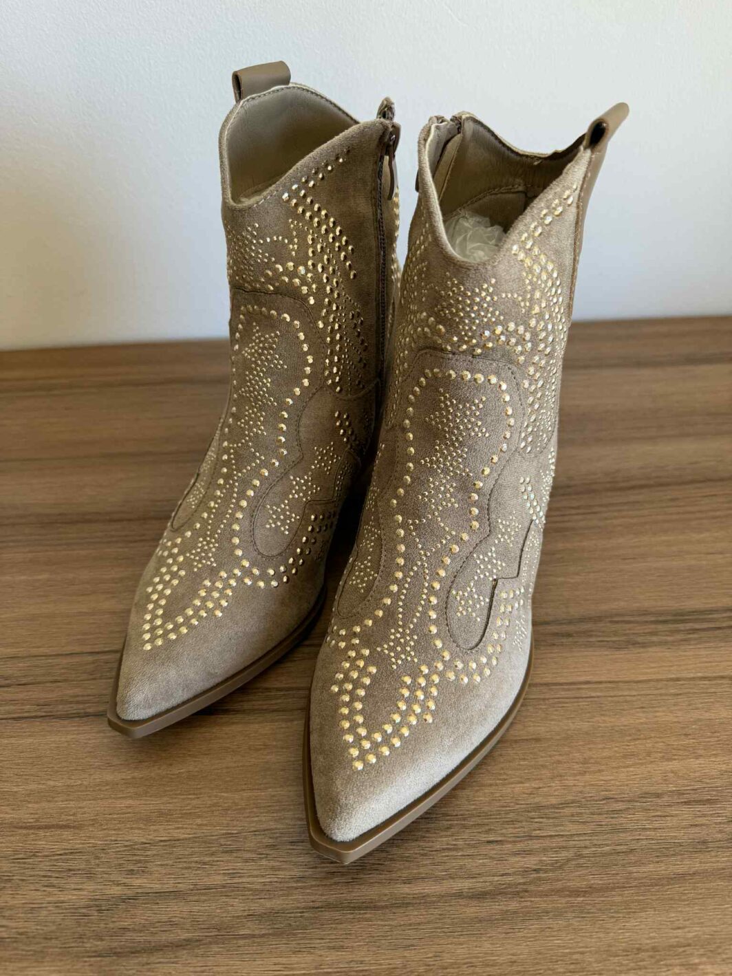 Botim Texana Tachas Khaki