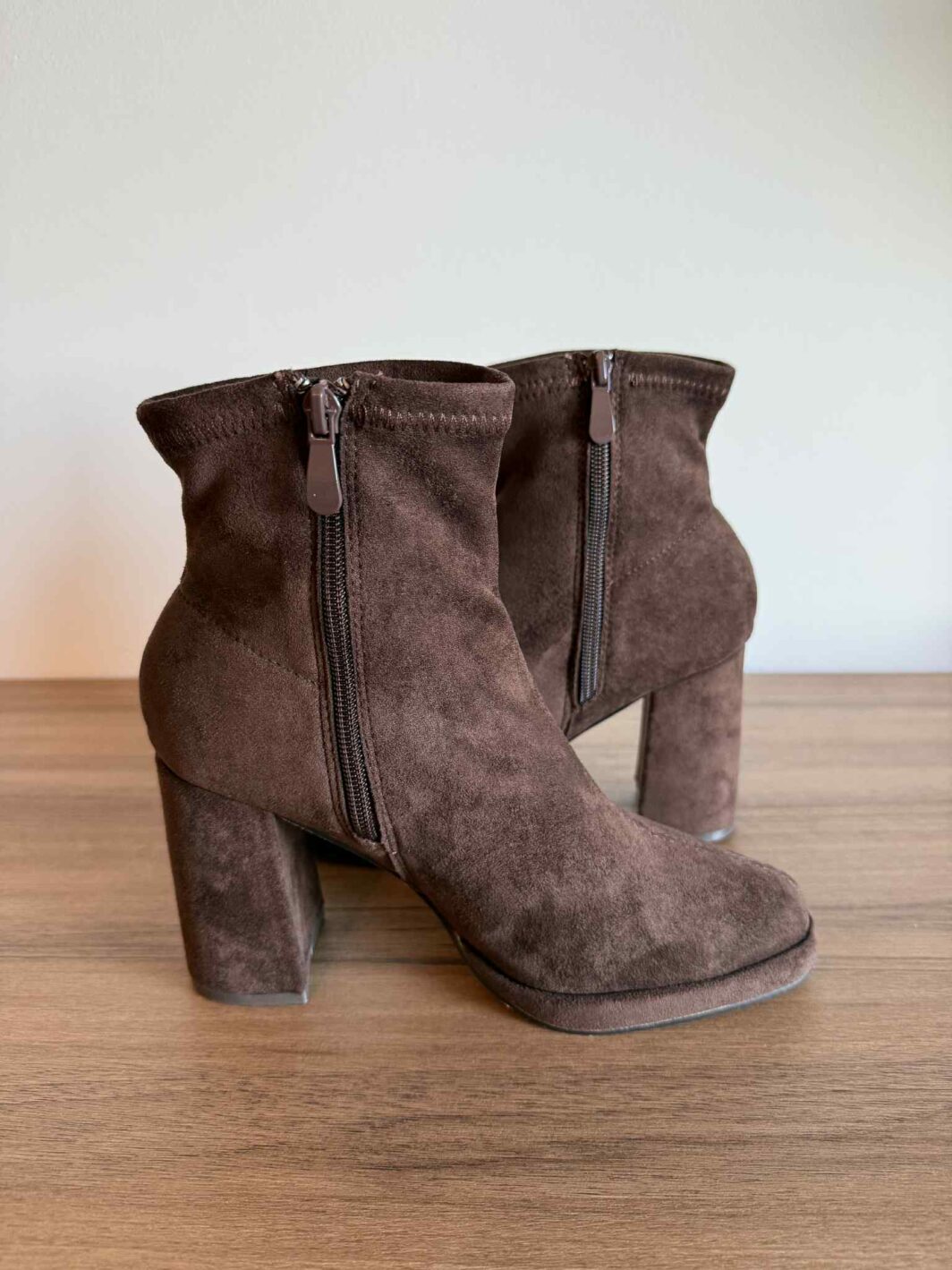 Botim Suede Castanho