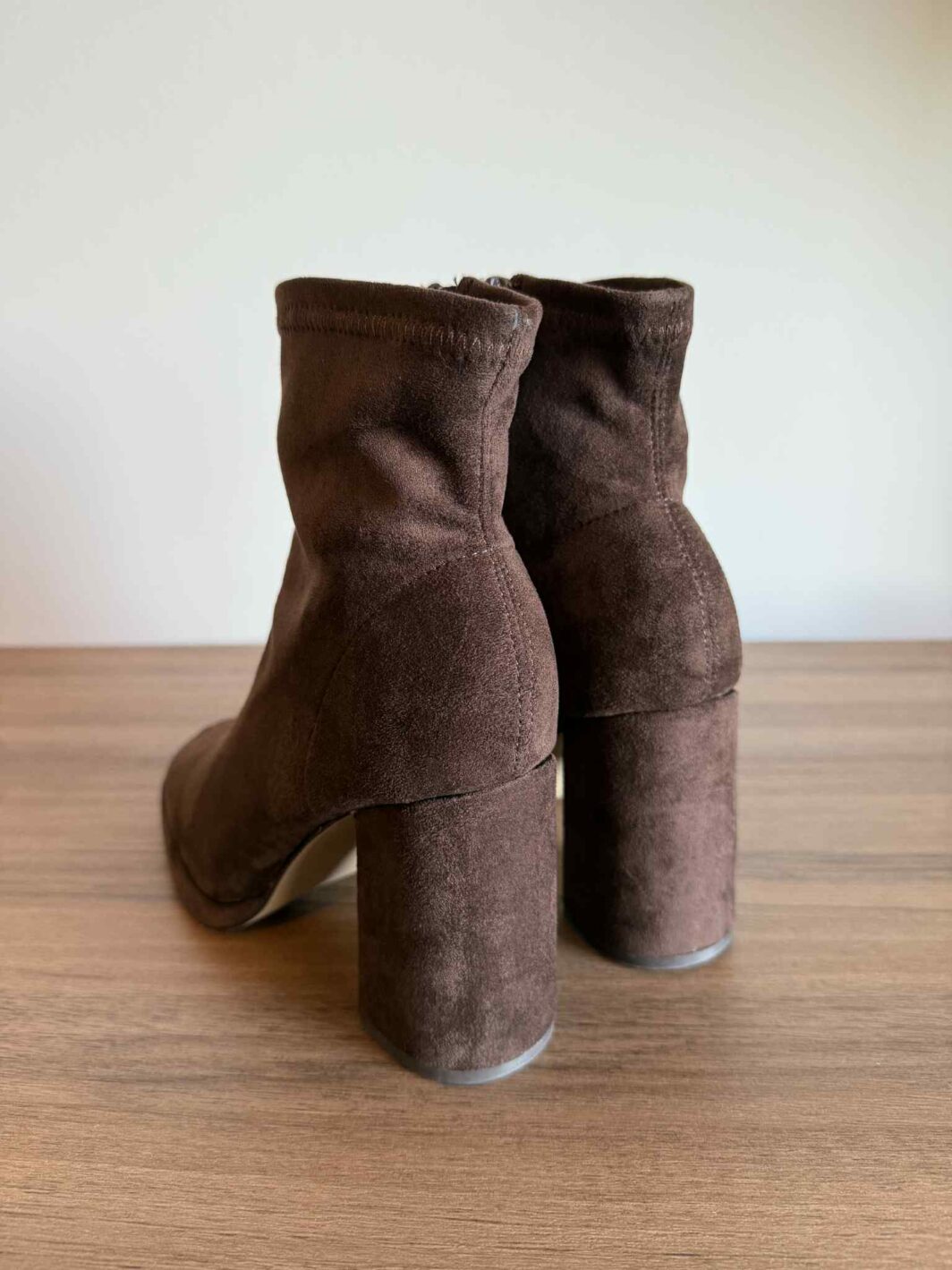 Botim Suede Castanho